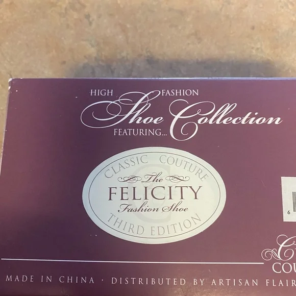 Miniature Hat, Purse, and Shoe “Felicity” with original Boxes - Picture 6 of 14